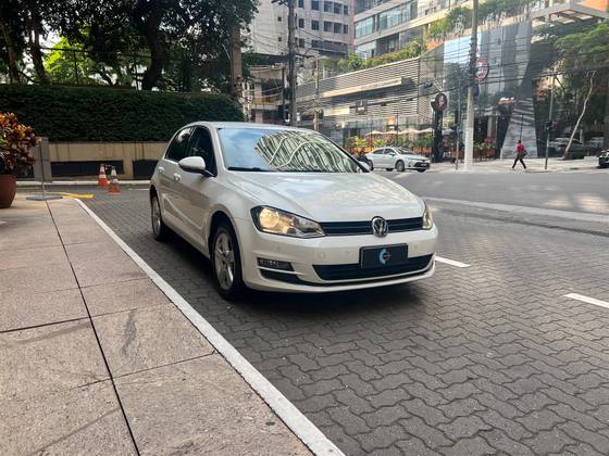 VOLKSWAGEN GOLF 1.4 TSI HIGHLINE 16V GASOLINA 4P AUTOMÁTICO